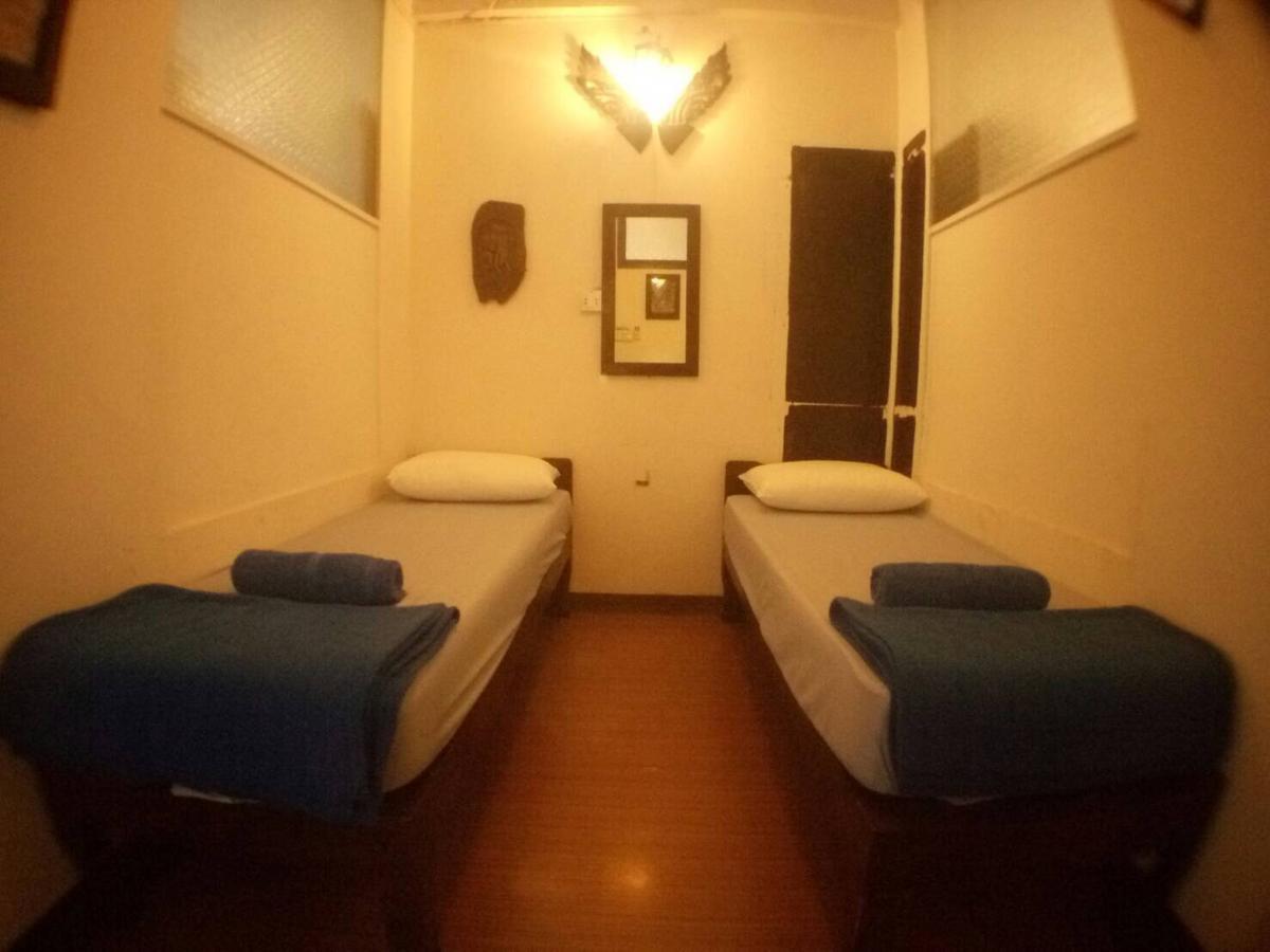 Ostello Yha Bangkok Downtown @ Station S3 Esterno foto